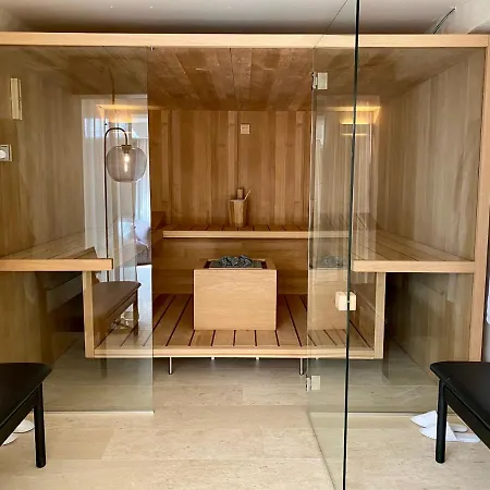 Genovese 4* Bonifacio (Corsica)