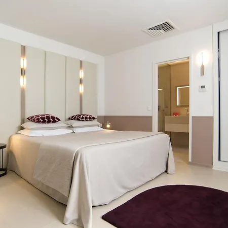 Hotel Genovese 4*