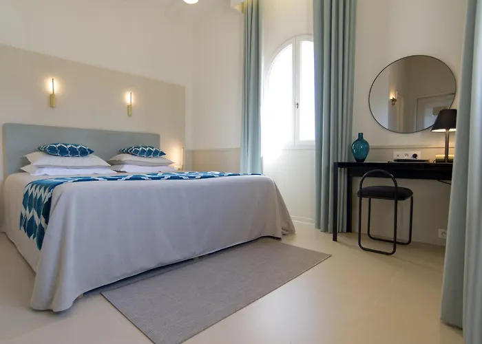 Genovese 4* Bonifacio (Corsica)