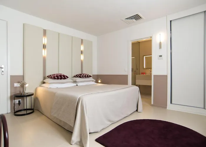 Hotel Genovese 4*
